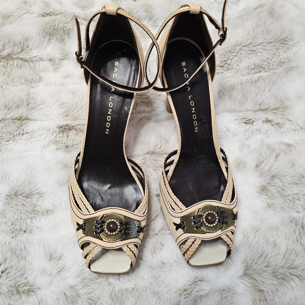 Sacha London Beige and Black Heels‎